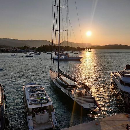The Manessi City Boutique Hotel Poros Town Екстер'єр фото