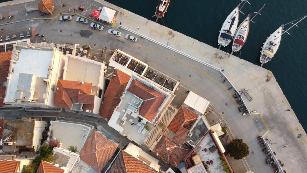 The Manessi City Boutique Hotel Poros Town Екстер'єр фото