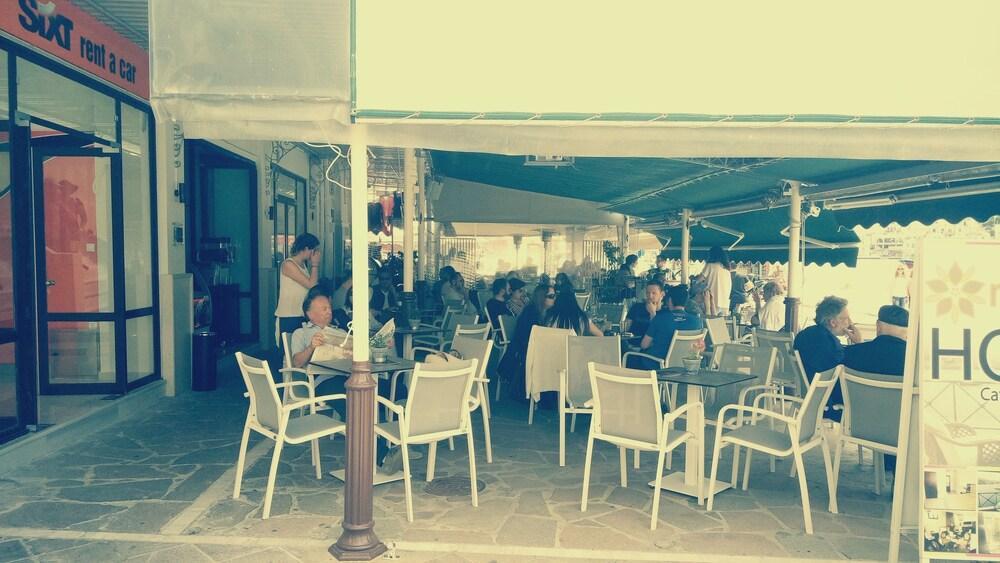The Manessi City Boutique Hotel Poros Town Екстер'єр фото