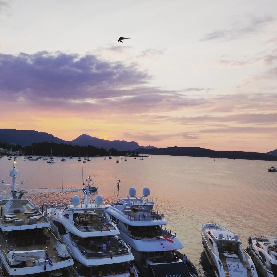 The Manessi City Boutique Hotel Poros Town Екстер'єр фото