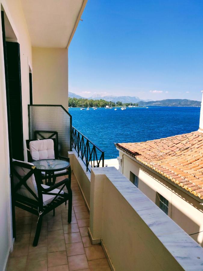 The Manessi City Boutique Hotel Poros Town Екстер'єр фото