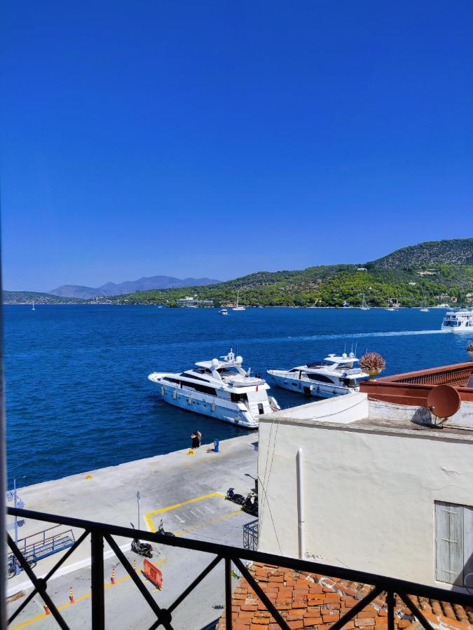 The Manessi City Boutique Hotel Poros Town Екстер'єр фото