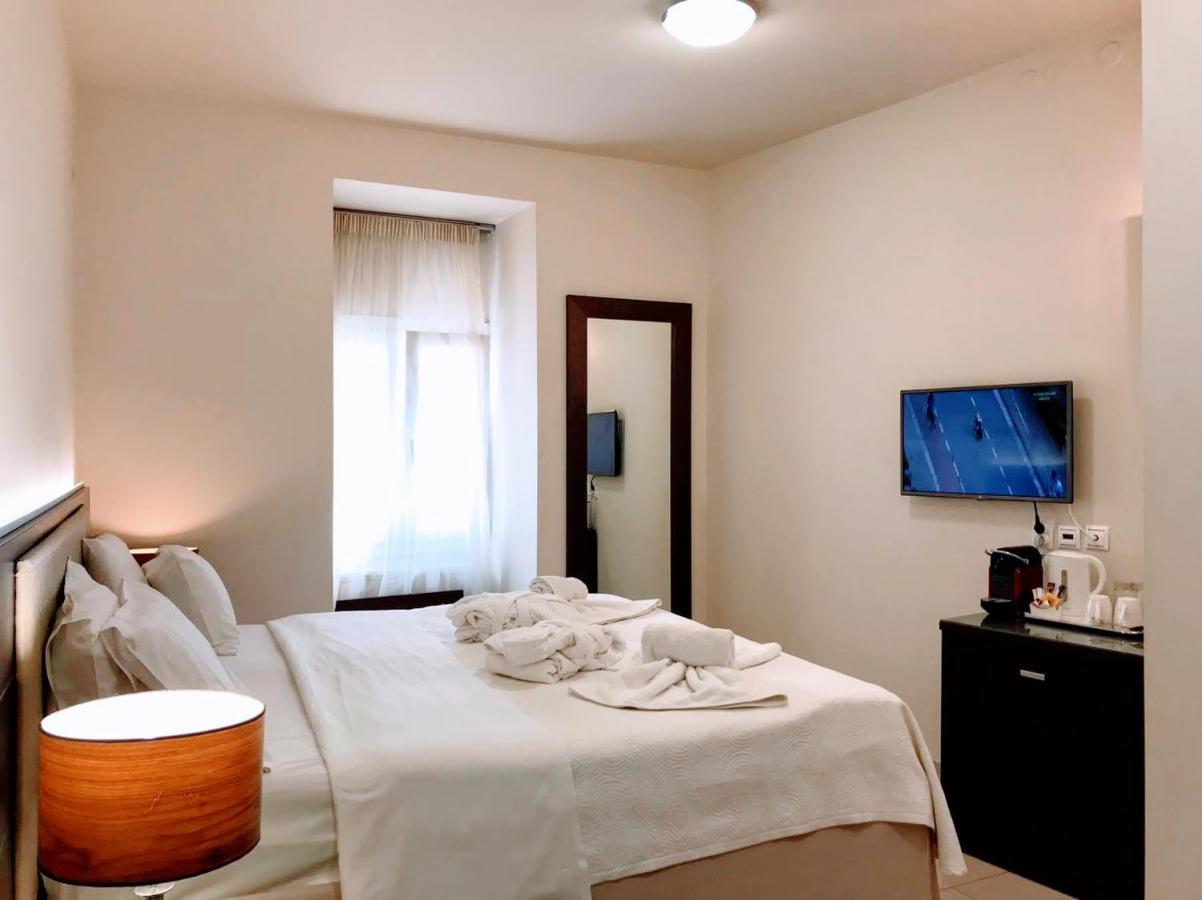The Manessi City Boutique Hotel Poros Town Екстер'єр фото