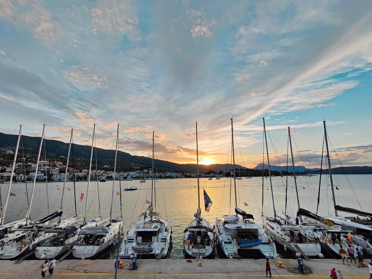 The Manessi City Boutique Hotel Poros Town Екстер'єр фото