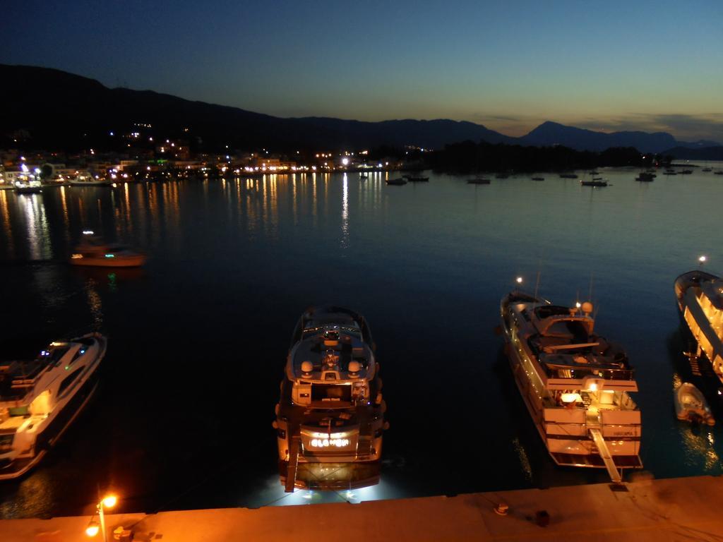 The Manessi City Boutique Hotel Poros Town Екстер'єр фото