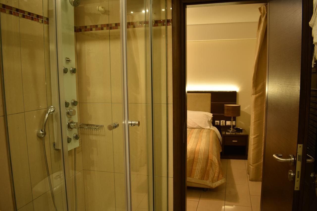 The Manessi City Boutique Hotel Poros Town Екстер'єр фото