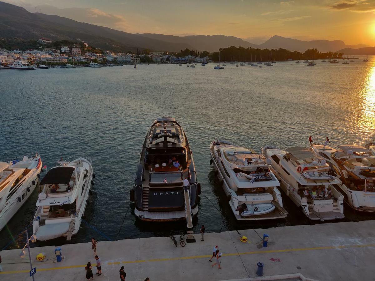 The Manessi City Boutique Hotel Poros Town Екстер'єр фото
